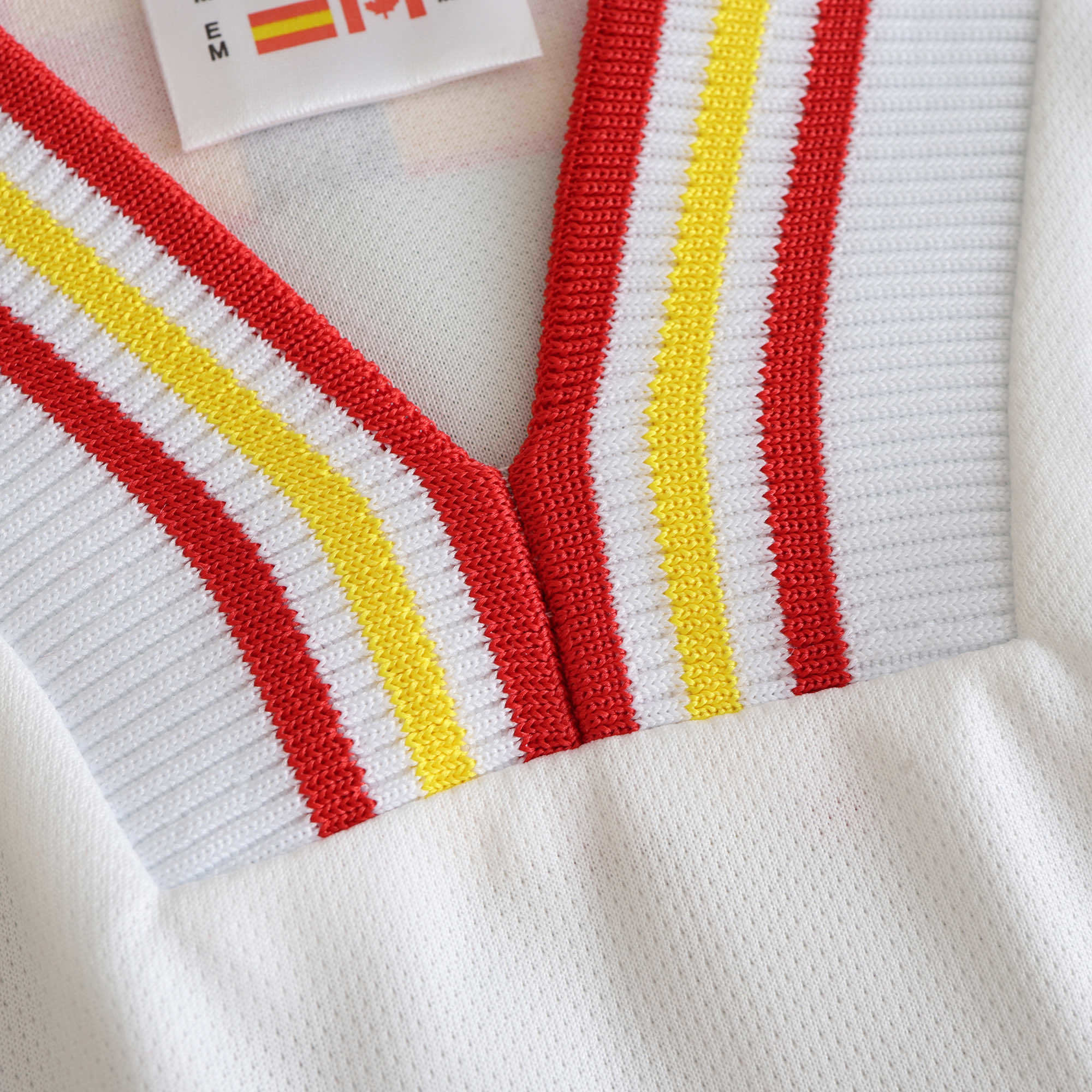 Spain 1996 Retro Third Shirt - View 9