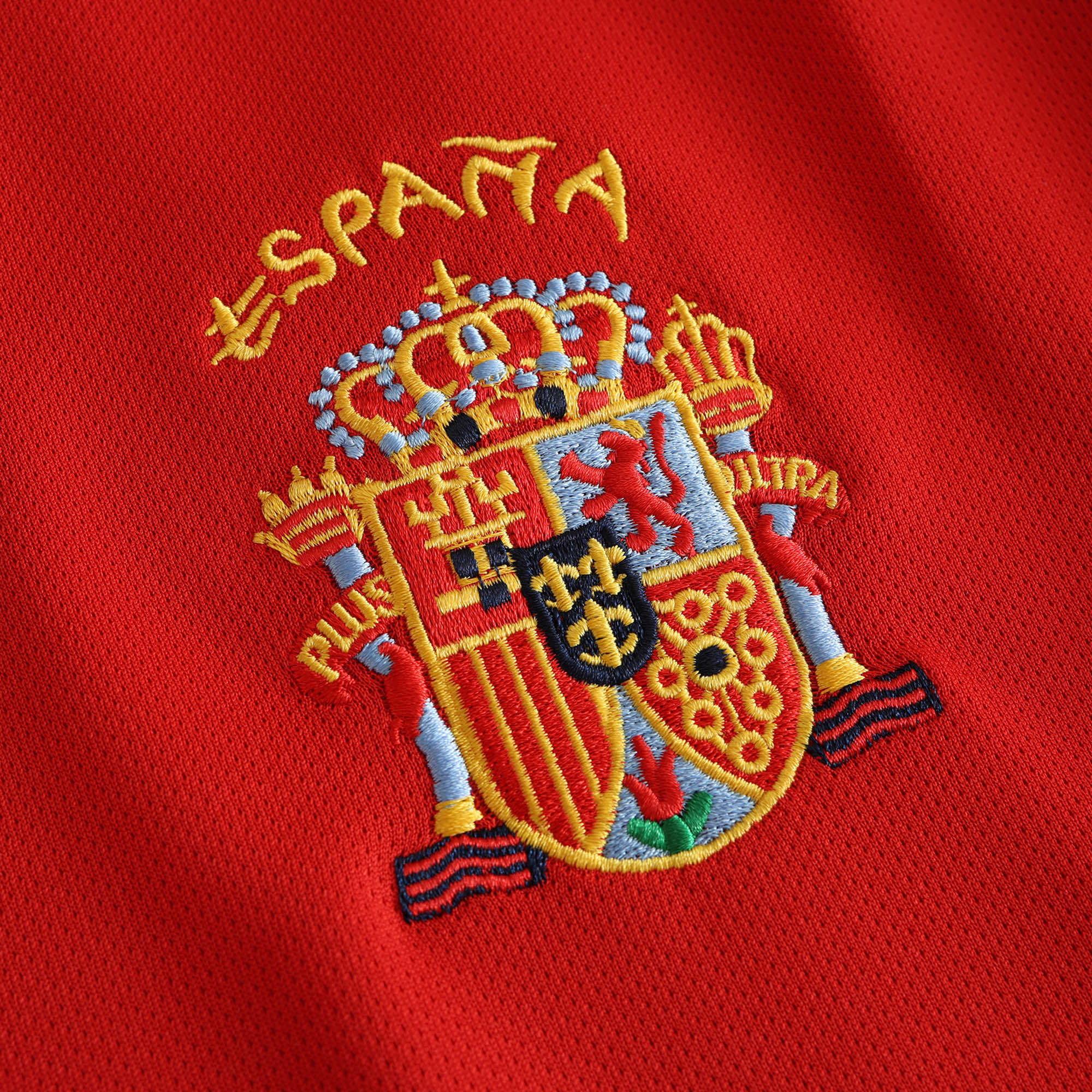 Spain 2002 Retro Home Shirt - View 4