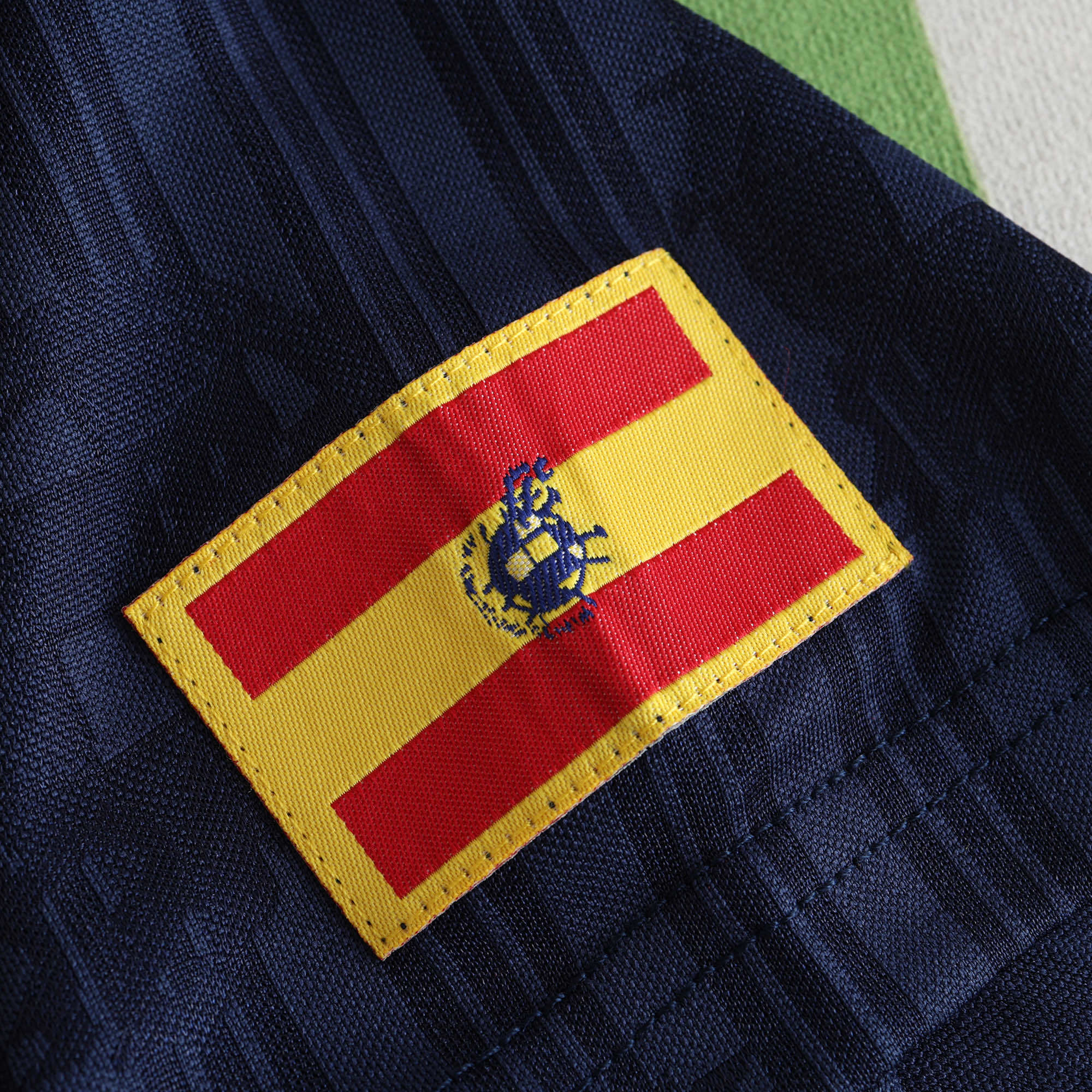 Spain 1996 Retro Away Shirt - View 8