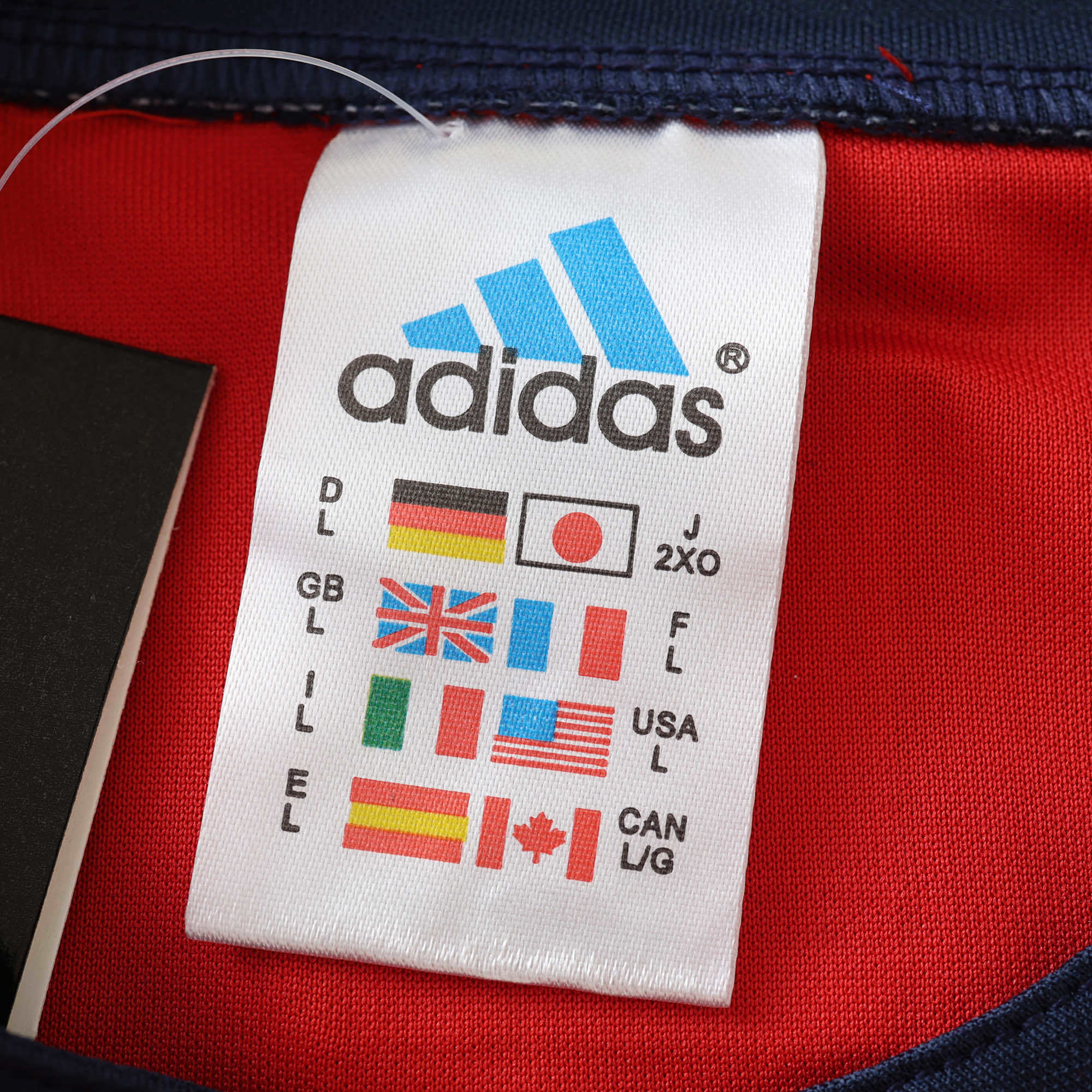 Spain 1996 Retro Home Shirt - View 10
