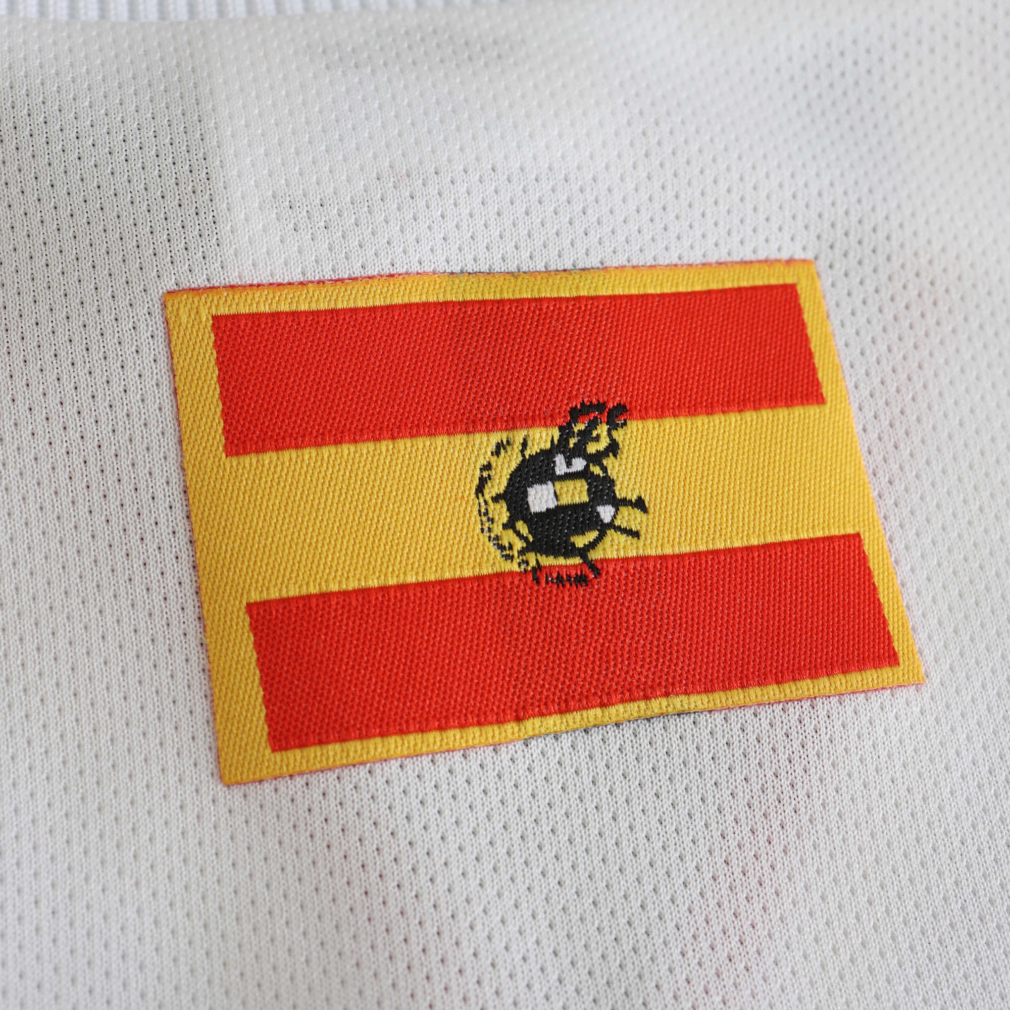 Spain 1996 Retro Third Shirt - View 8