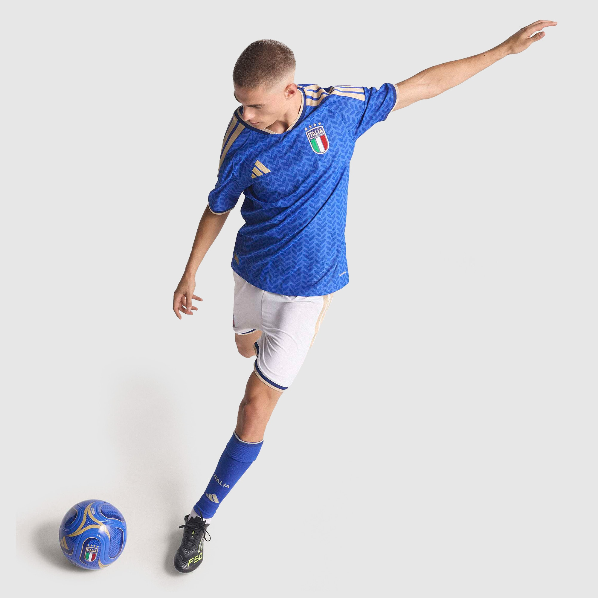 Italy 2026 National Teams Home Player Shirt - View 3