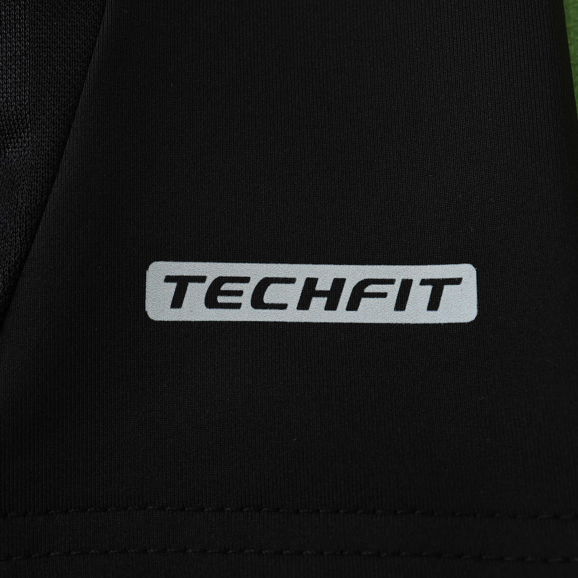 2010/11 Retro Third Shirt - View 9