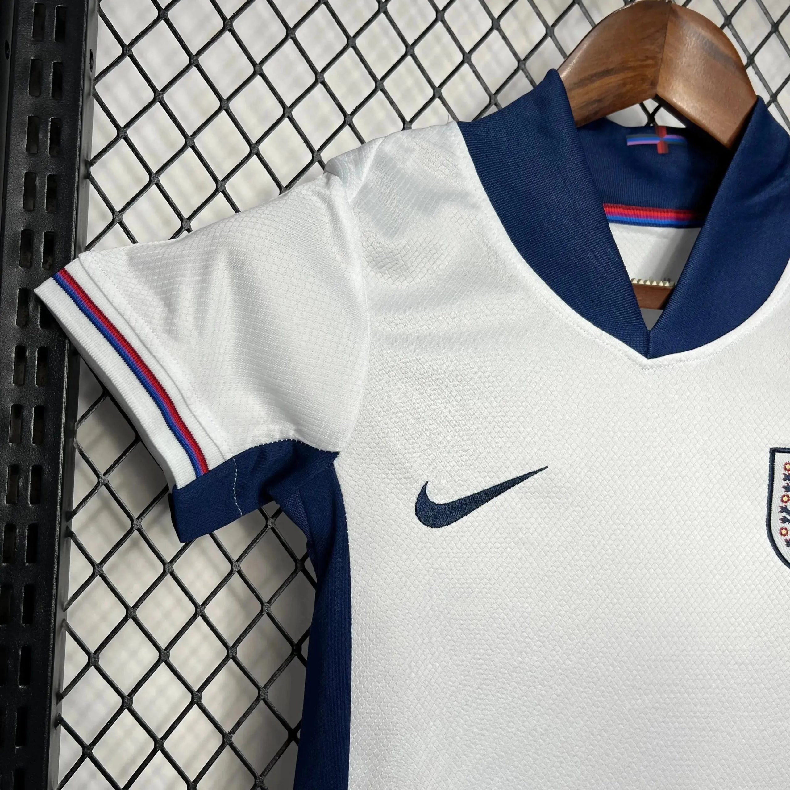 England 24/25 Home Kids Shirt - View 6