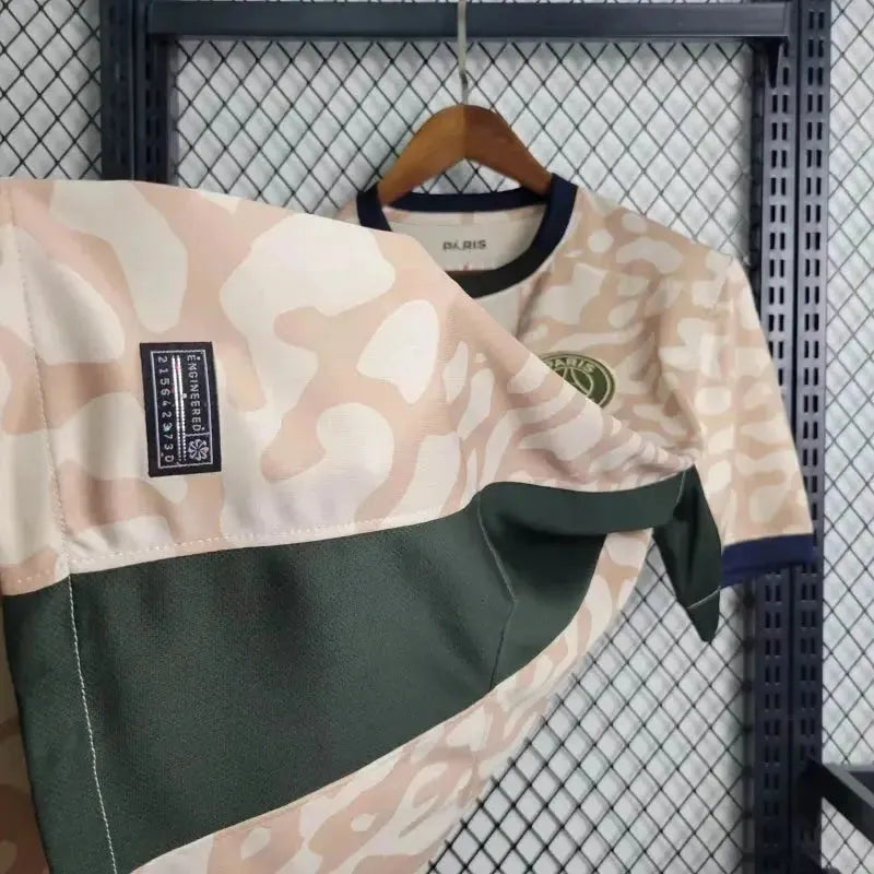 4 23/24 Away Men’s Shirt