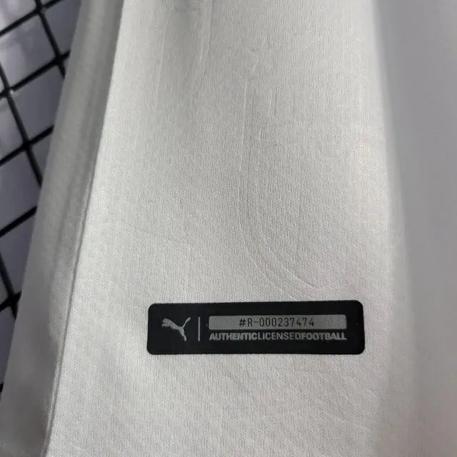 Italy 2021 Away Shirt - View 6