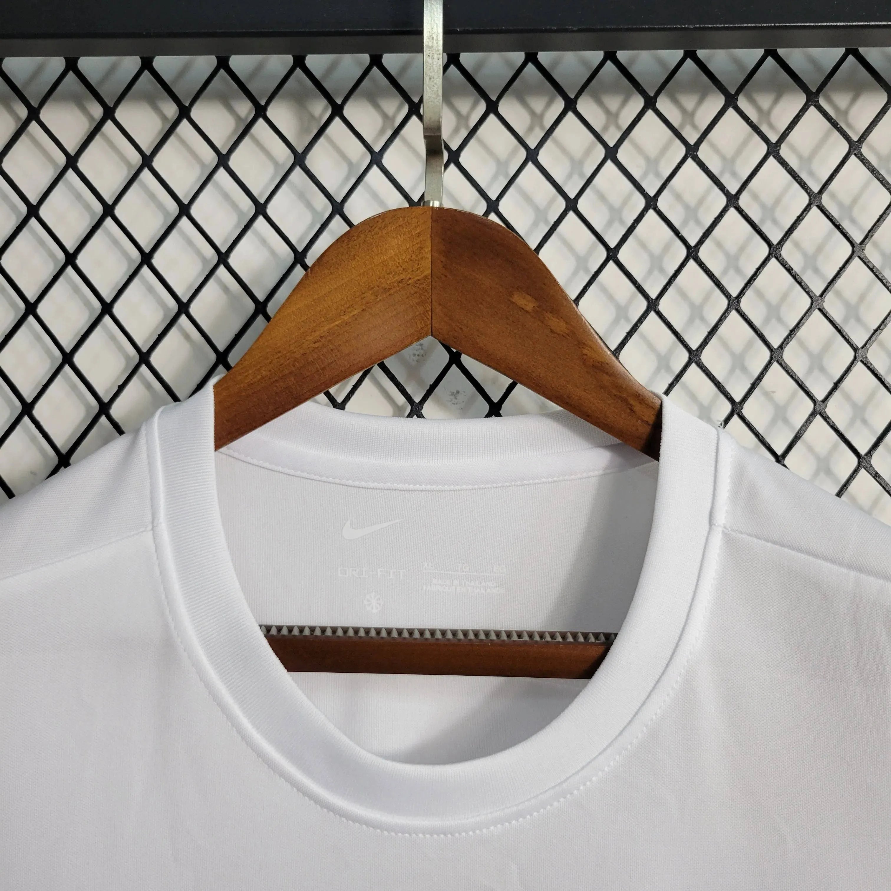 Camisa Die Adler Edição Especial 23/24 - Torcedor Masculina - View 3
