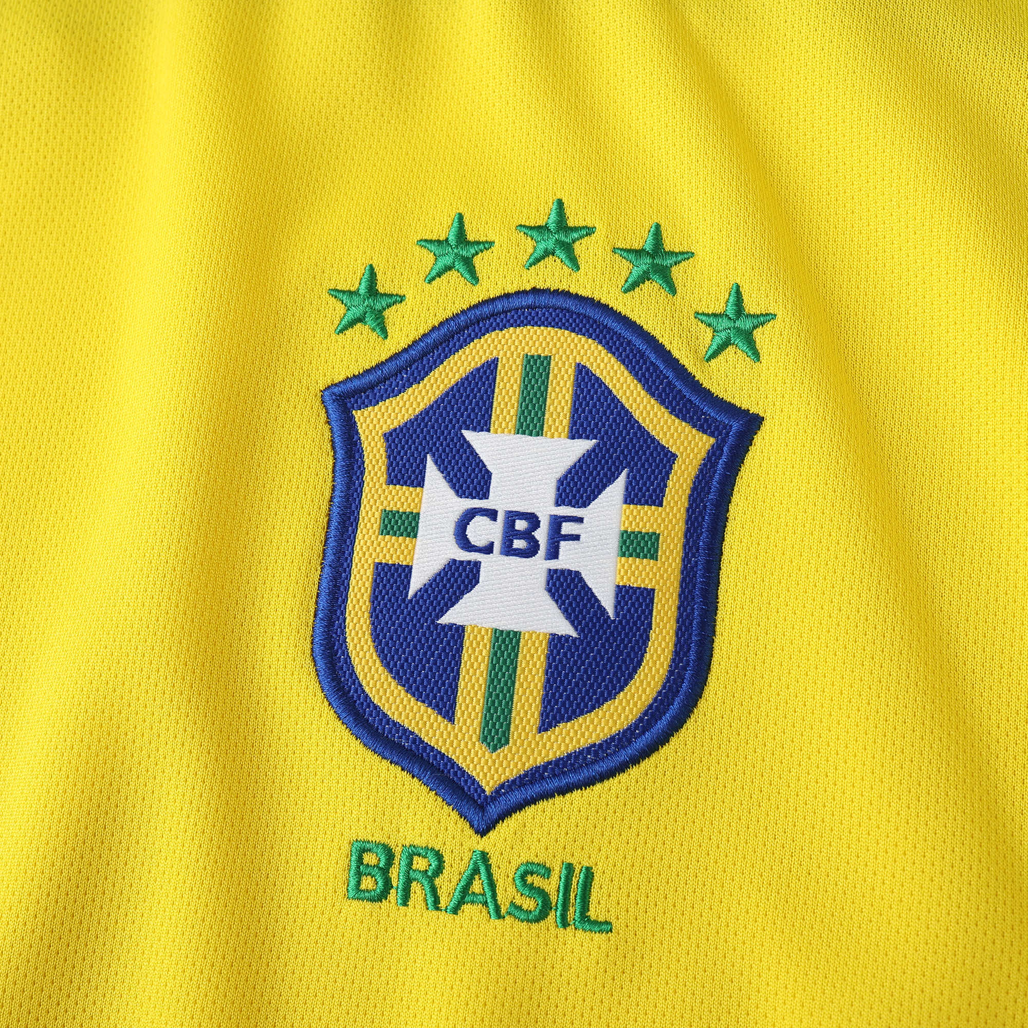 Brazil 2004 Retro Home Shirt - View 4