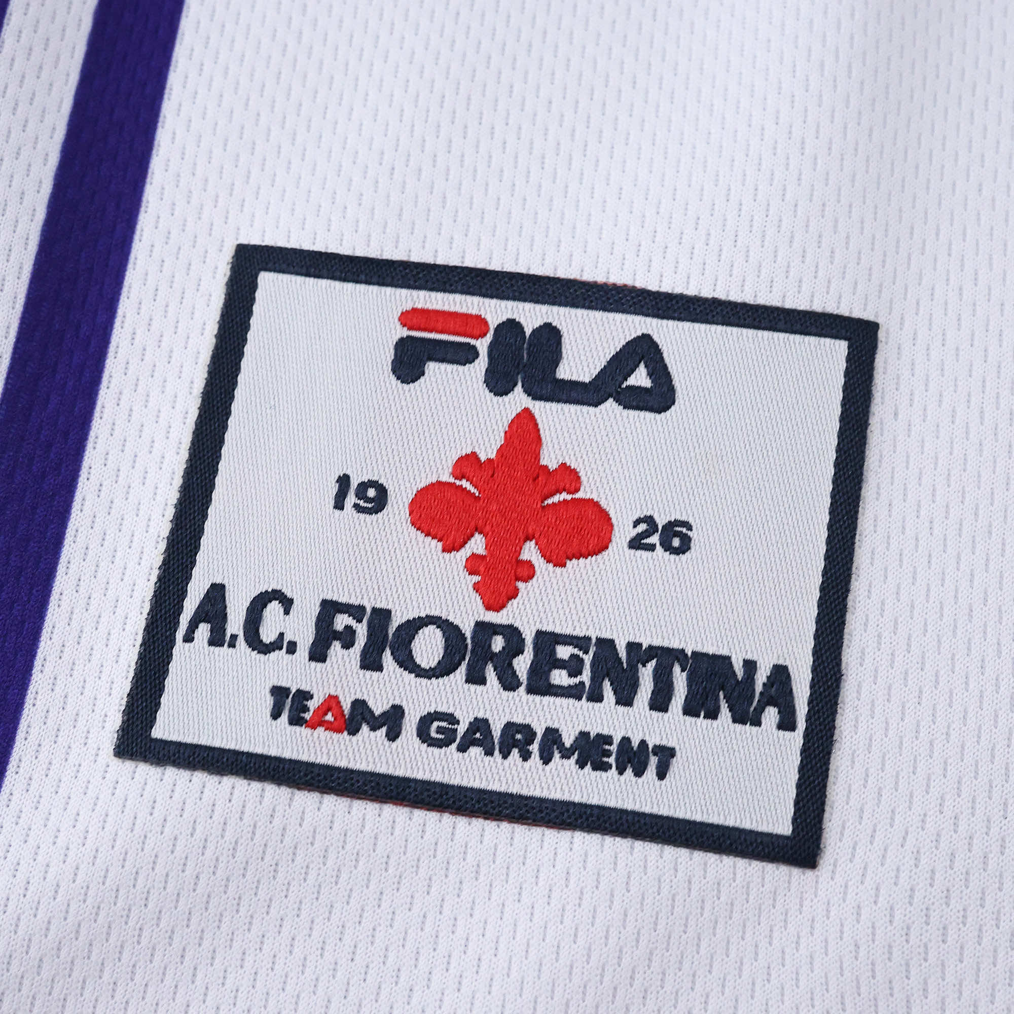Viola 1999/00 Retro Away Shirt - View 6