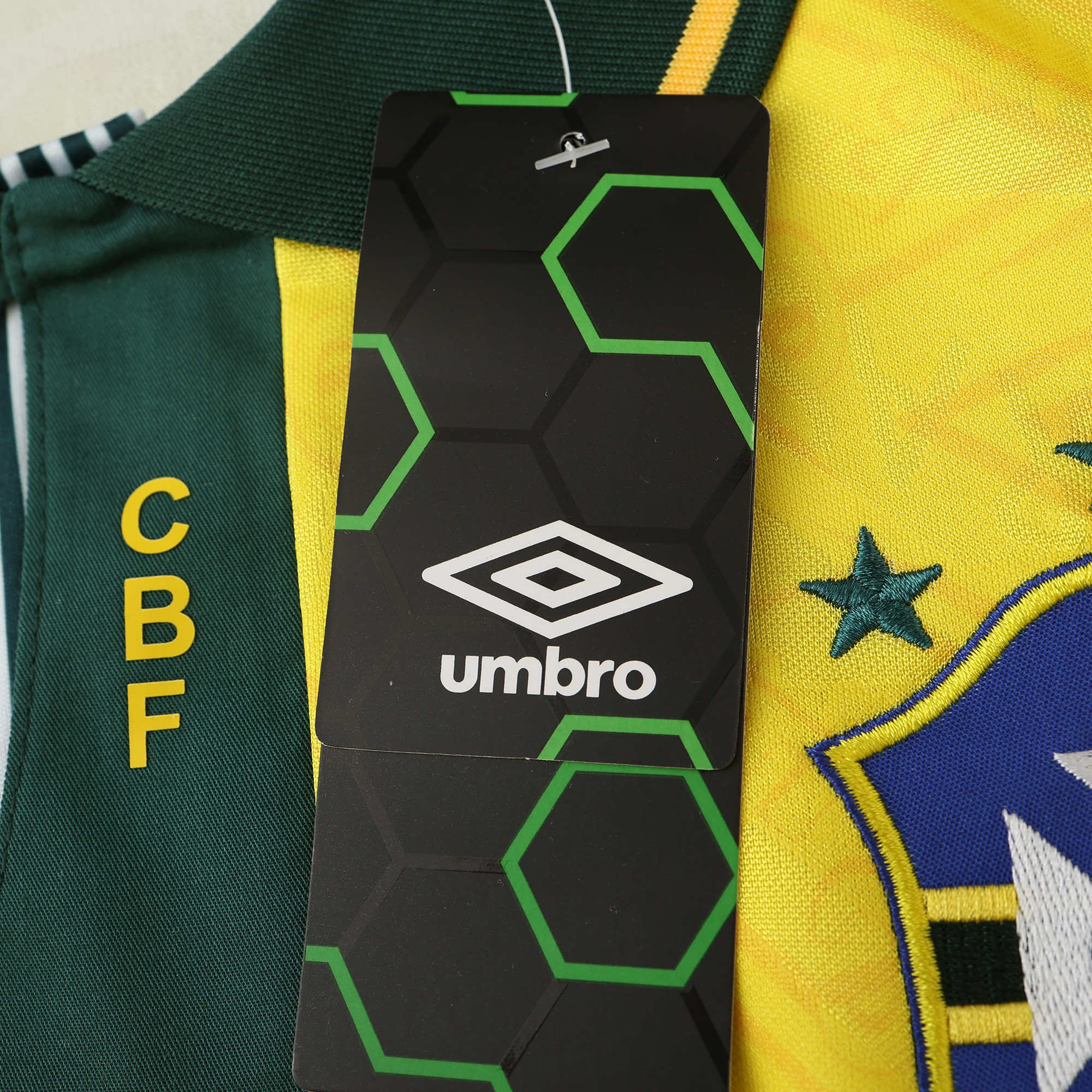 Brazil 1991/93 Retro Home Shirt - View 9