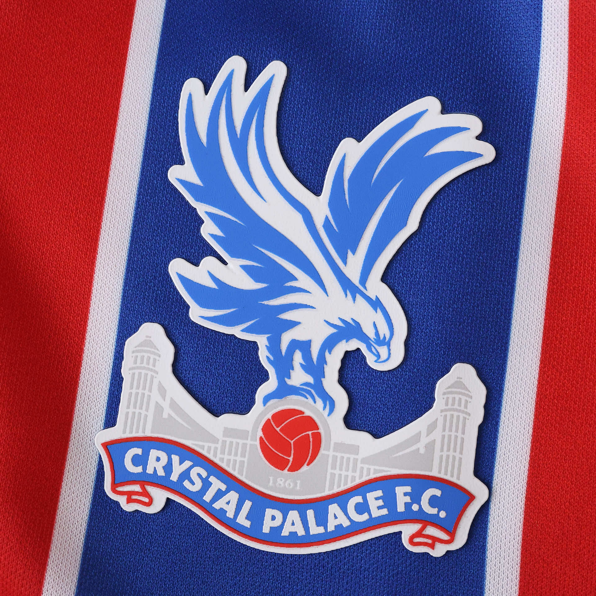 The Eagles 25/26 Home Shirt - View 3