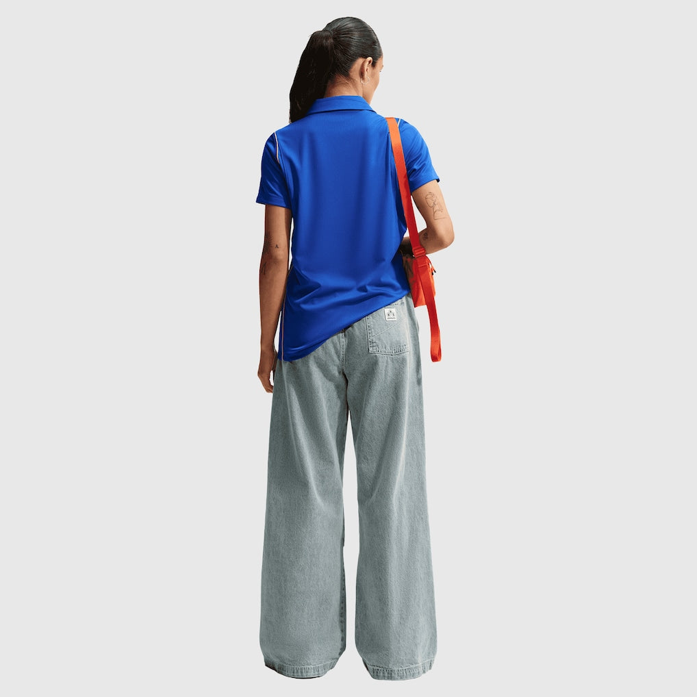 Home 26/27 Women's Shirt - Model Back