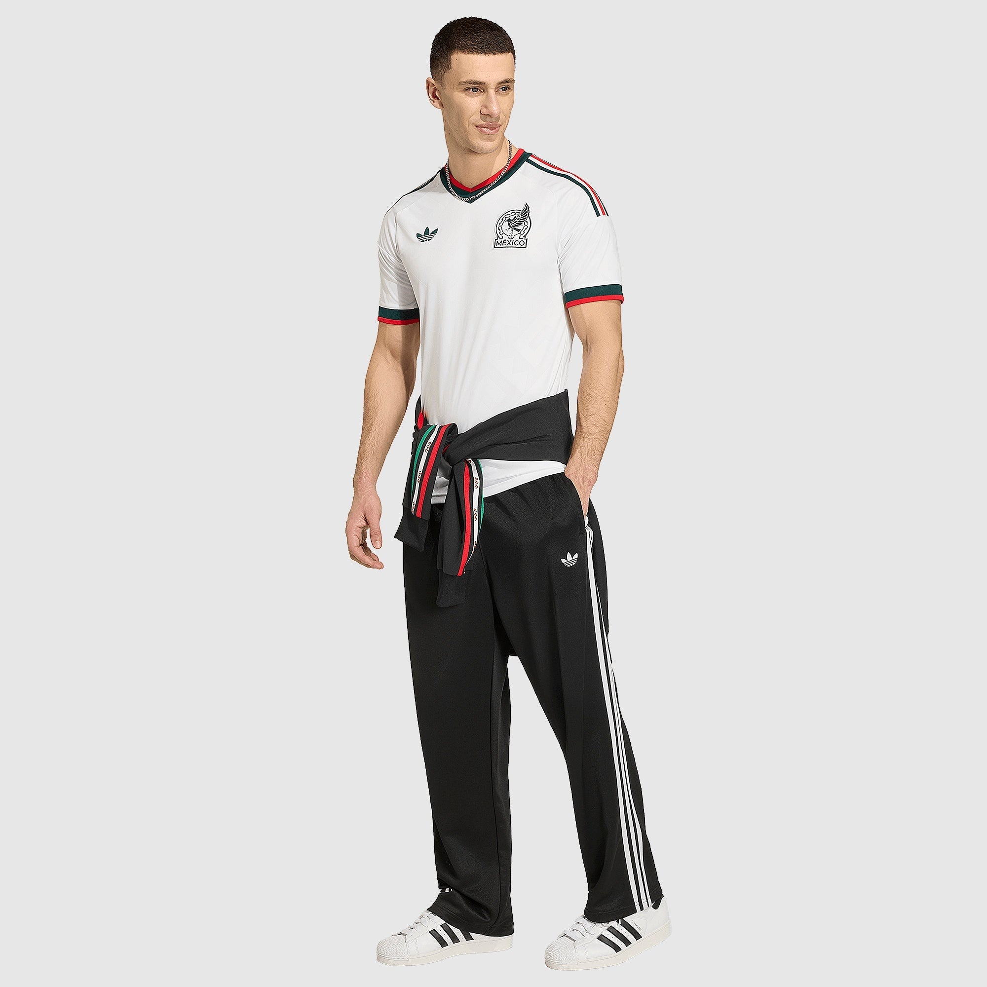 Away 26/27 Men's Shirt - Model