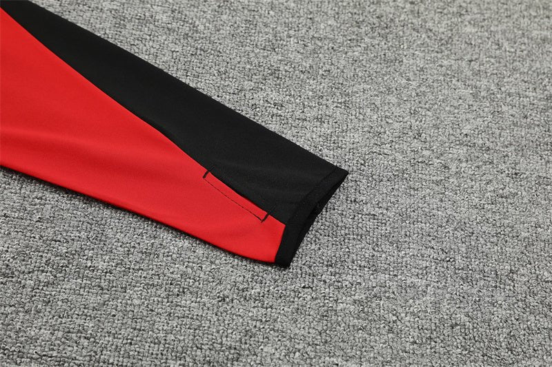 Away 24/25 Tracksuit Kit - Detail