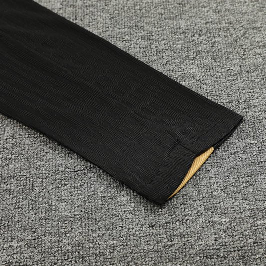 Training 24/25 Tracksuit Kit - Detail