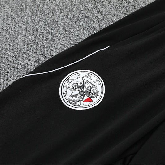 Training 25/26 Tracksuit Kit - Detail