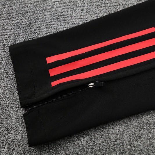 25/26 Tracksuit Kit - Detail