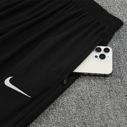 25/26 Tracksuit Kit - Detail