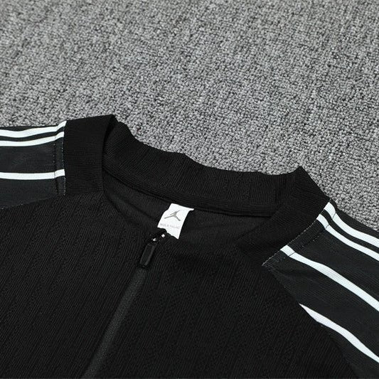 25/26 Tracksuit Kit - Detail