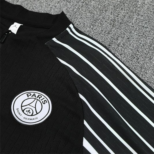 25/26 Tracksuit Kit - Detail