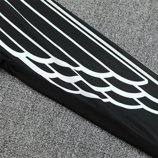 25/26 Tracksuit Kit - Detail