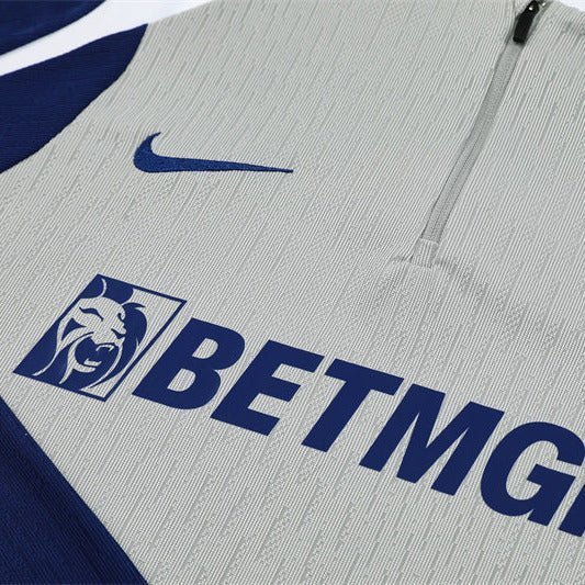 25/26 Tracksuit Kit - Detail