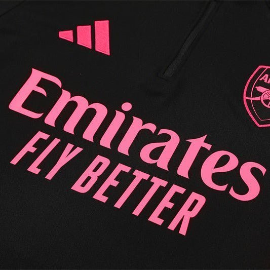 Special Edition Tracksuit Kit - Detail