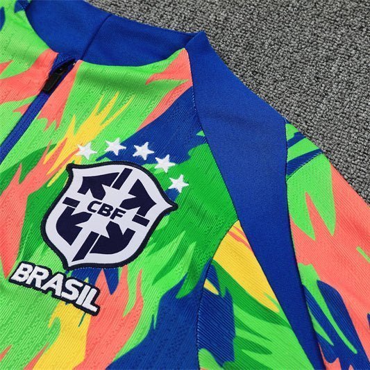 Special Edition Tracksuit Kit - Detail