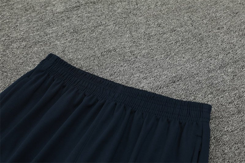 Special Edition Tracksuit Kit - Detail