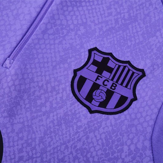 Special Edition Tracksuit Kit - Detail