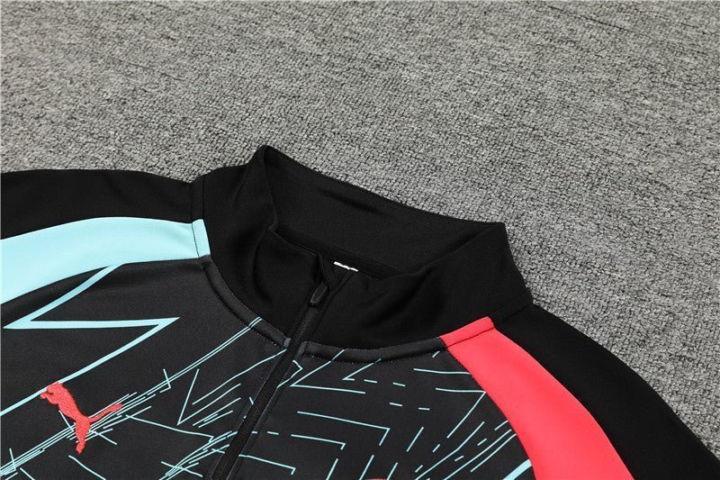 Special Edition Tracksuit Kit - Detail