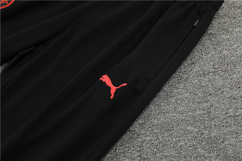 Special Edition Tracksuit Kit - Detail
