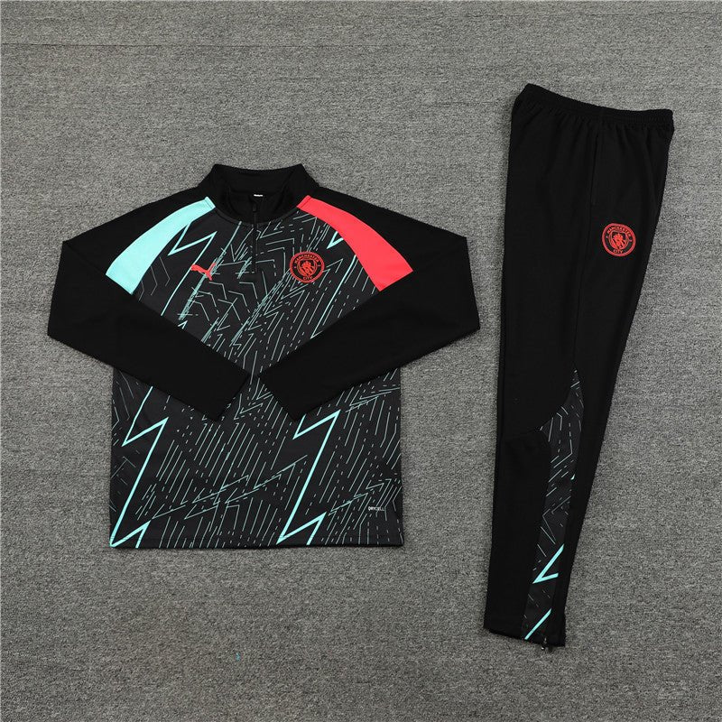 Special Edition Tracksuit Kit - Detail
