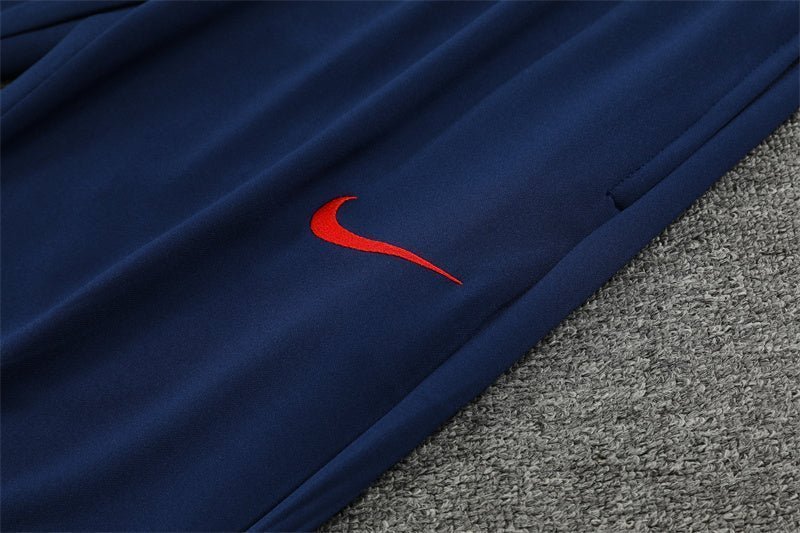 Special Edition Tracksuit Kit - Detail