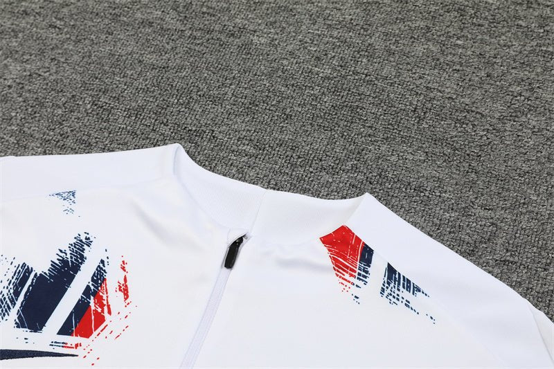 Special Edition Tracksuit Kit - Detail