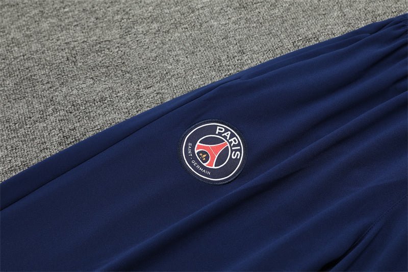Special Edition Tracksuit Kit - Detail