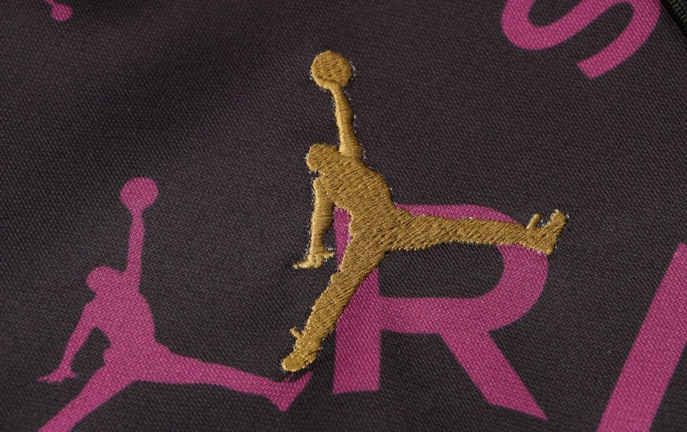 Tracksuit Kit - Detail