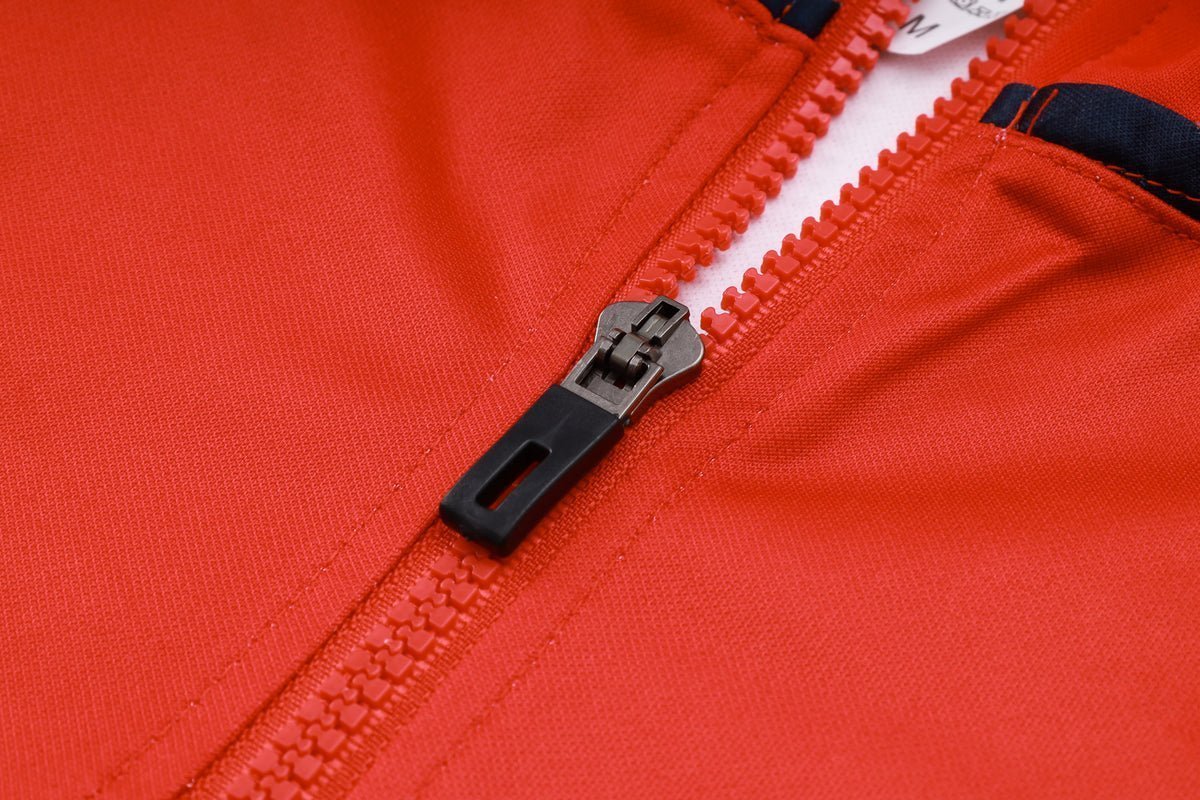 Tracksuit Kit - Detail