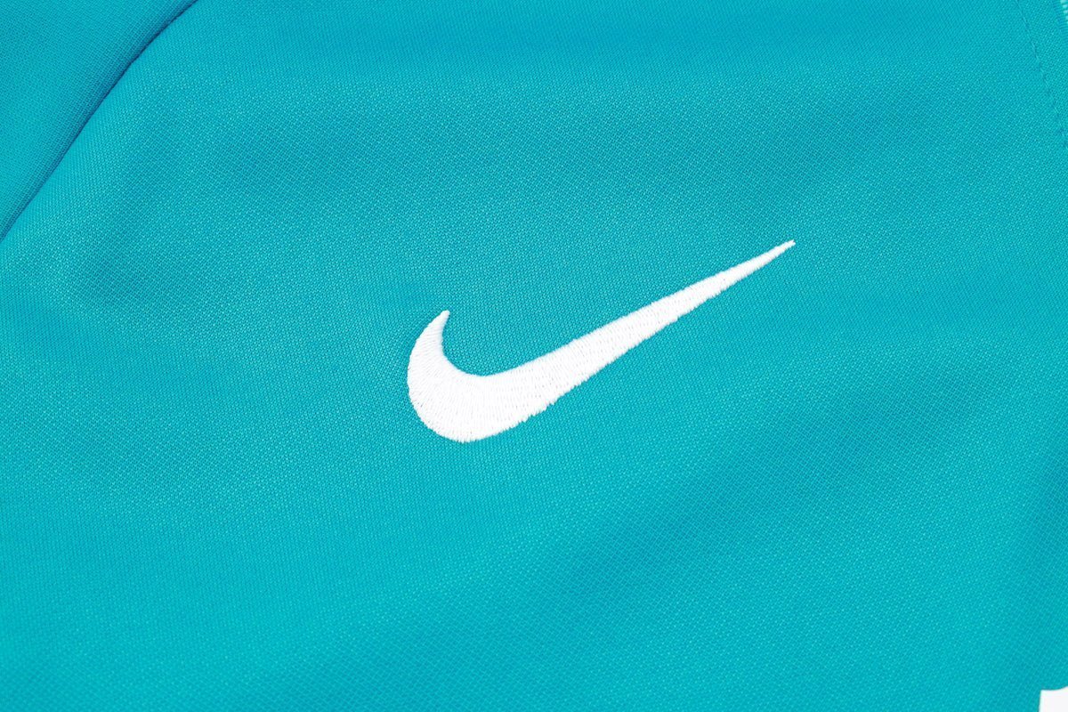 Tracksuit Kit - Detail