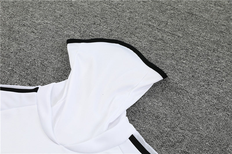 Special Edition Tracksuit Kit - Detail