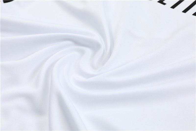 Special Edition Tracksuit Kit - Detail