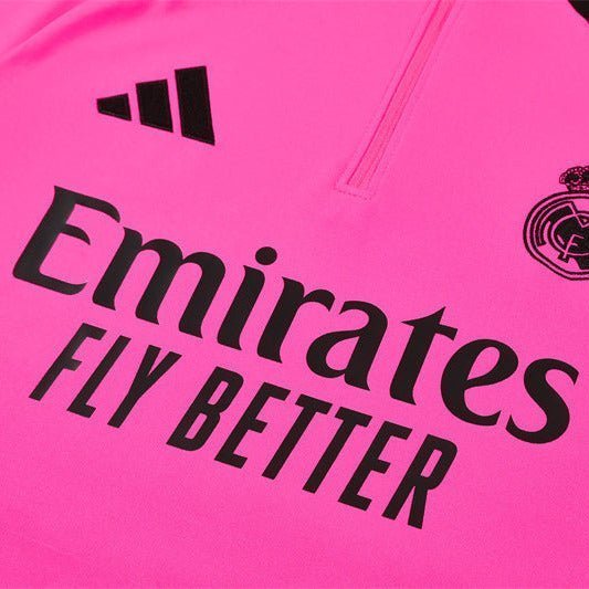 Special Edition Tracksuit Kit - Detail