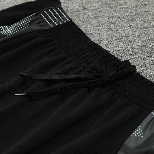 Special Edition Tracksuit Kit - Detail