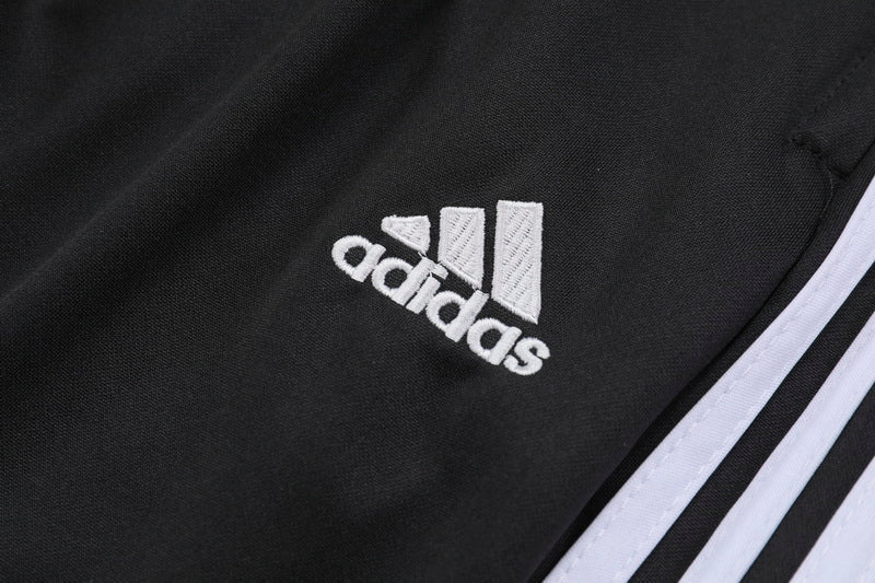 Special Edition Tracksuit Kit - Detail