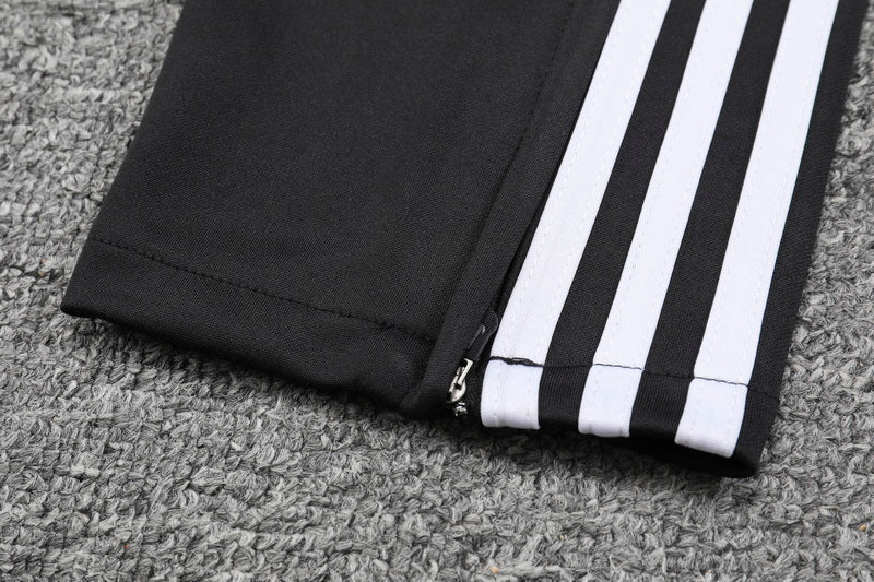 Special Edition Tracksuit Kit - Detail