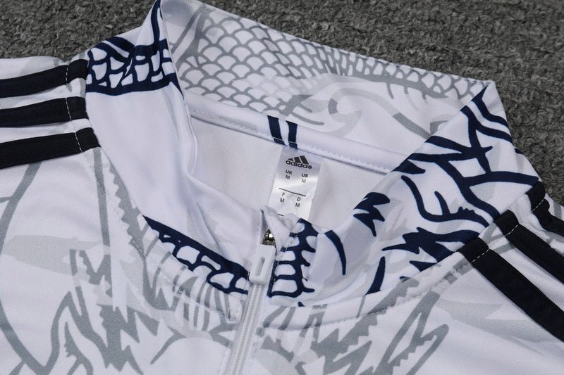 Special Edition Tracksuit Kit - Detail