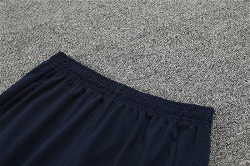 Special Edition Tracksuit Kit - Detail