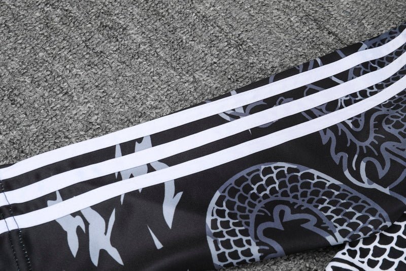 Special Edition Tracksuit Kit - Detail