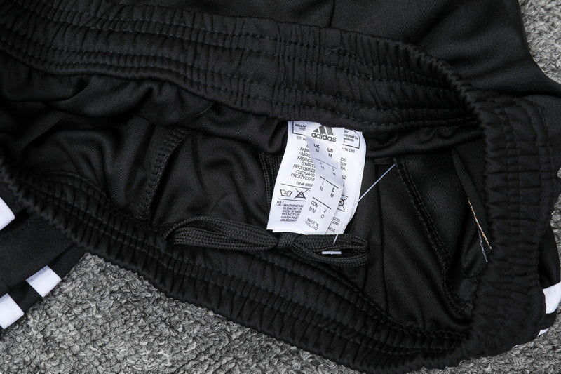 Special Edition Tracksuit Kit - Detail
