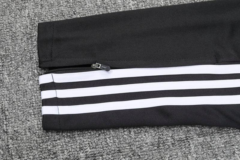 Special Edition Tracksuit Kit - Detail